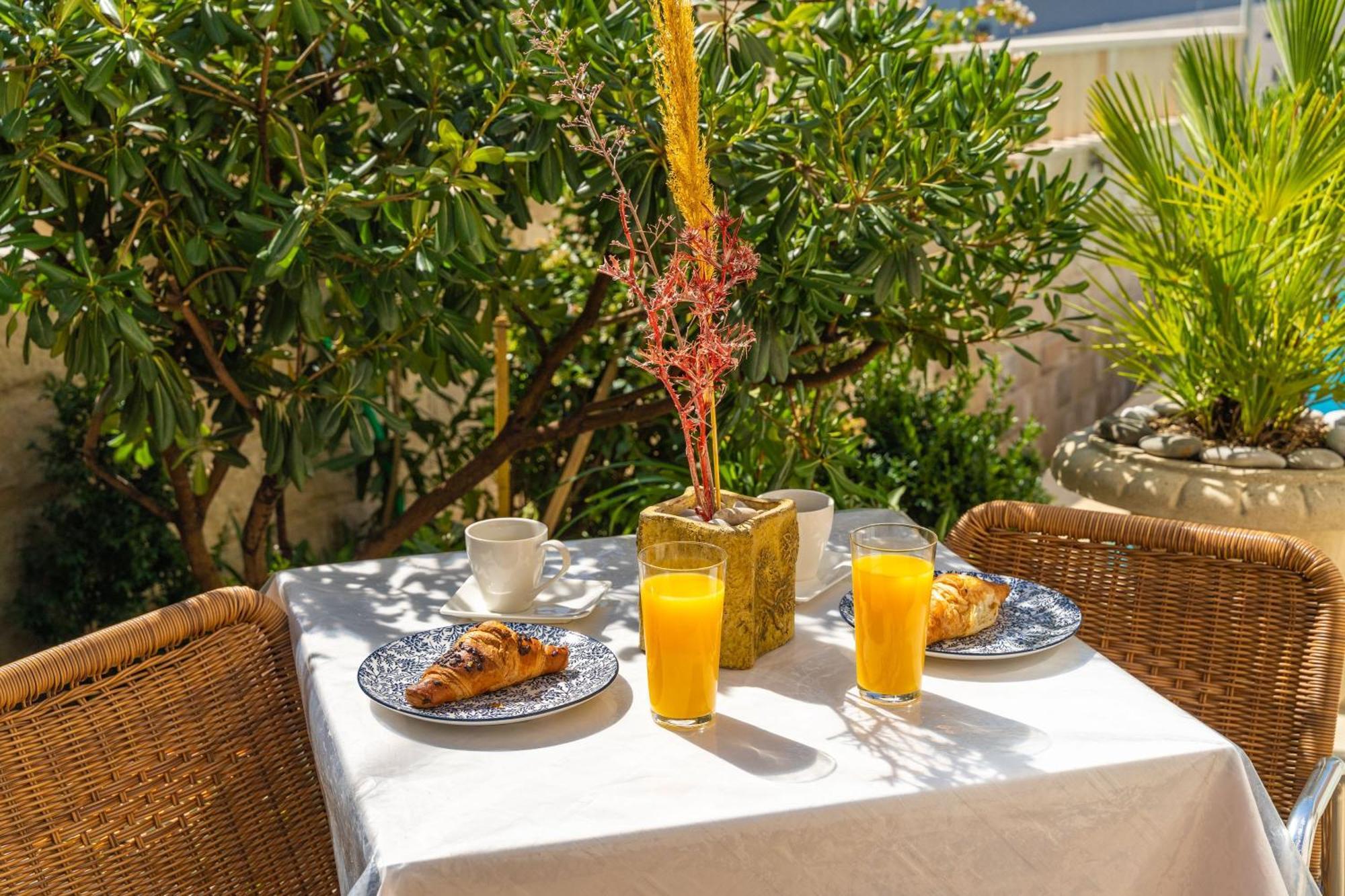 דוברובניק Apartments Villa Aura - Adult Only מראה חיצוני תמונה