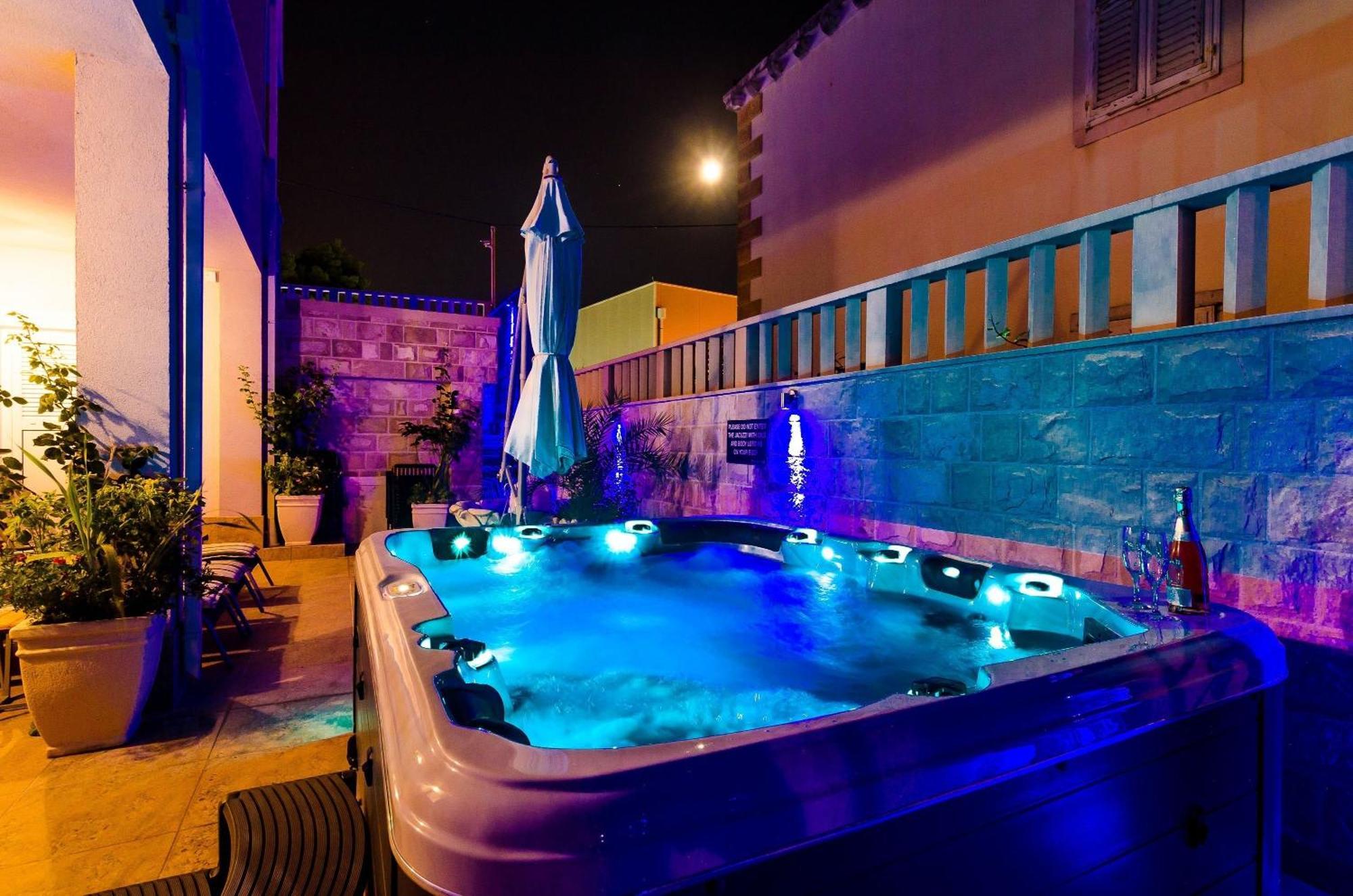 דוברובניק Apartments Villa Aura - Adult Only מראה חיצוני תמונה